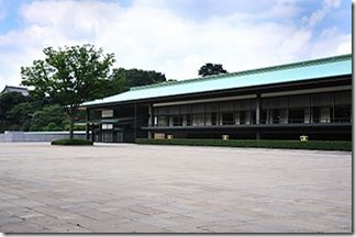 20150605_320px-Tokyo_Imperial_Palace_kyuden_cyouwaden